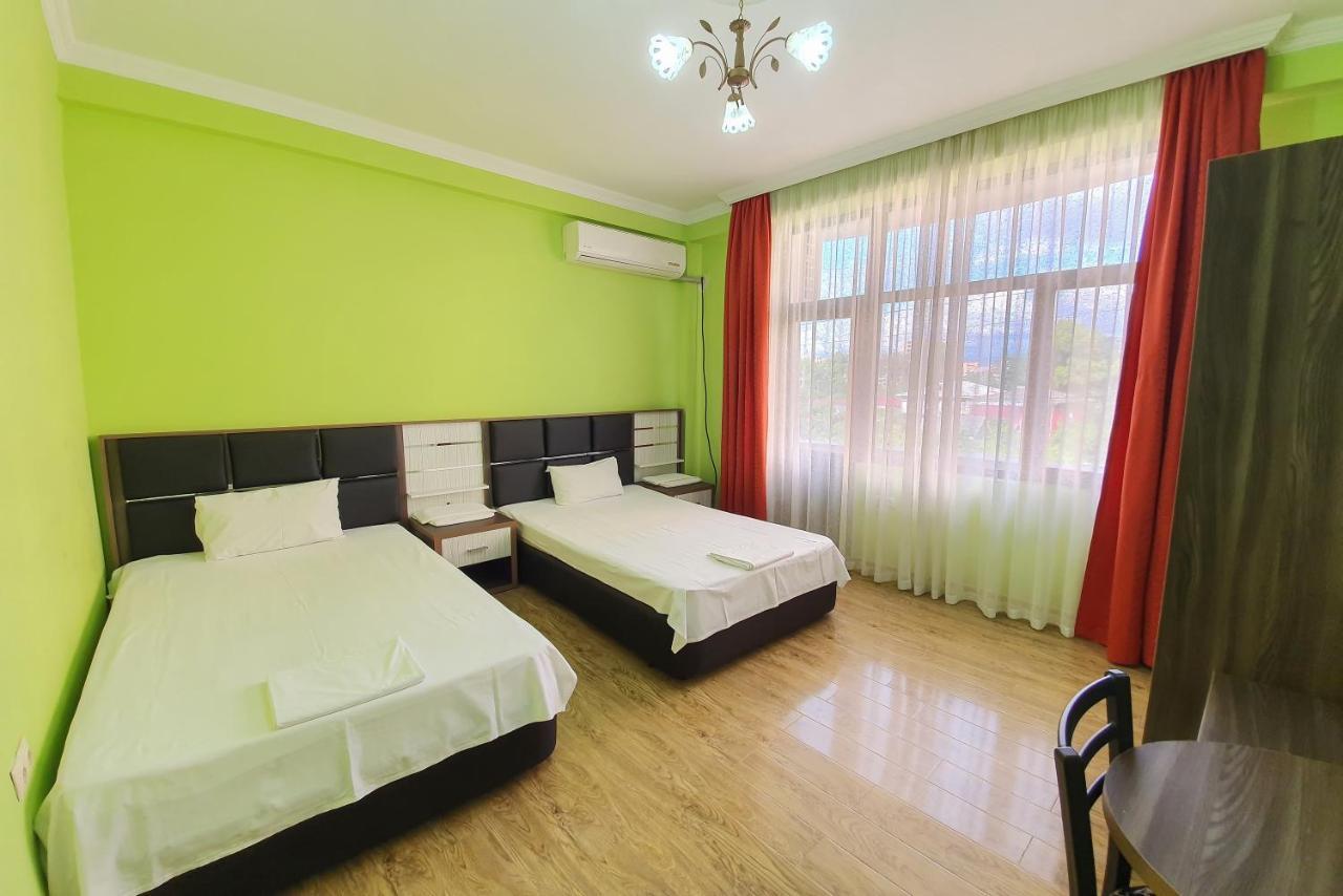 Apartments Residence Batumi Eksteriør bilde